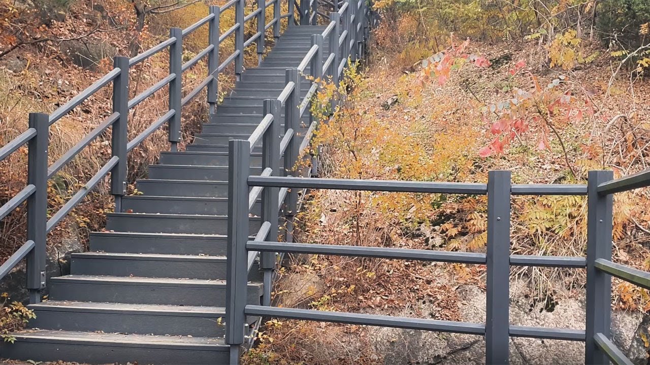 서울 인왕산의 가을 새벽 Seoul, Autumn morning at Mt. Inwang
