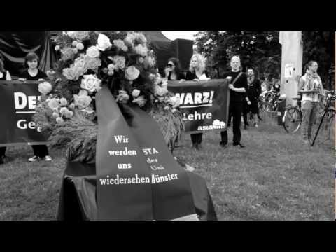 Trauermarsch Gegen Kürzungen in der Lehre! (Universität Münster)