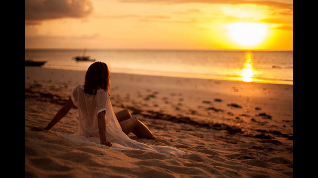 La Playa - YouTube