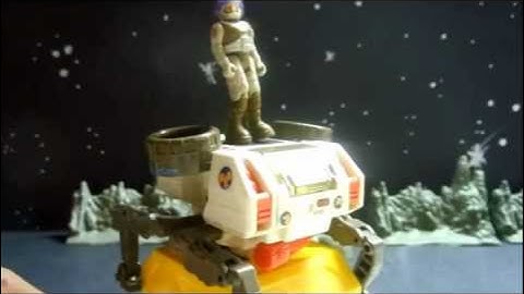 Starcom toys ,railgunner, battle crane, star wolf, toy review