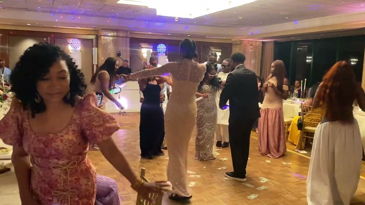 ISLAND OF SAN JUAN WEDDING PARE 2 # BEAUTIFUL UNION