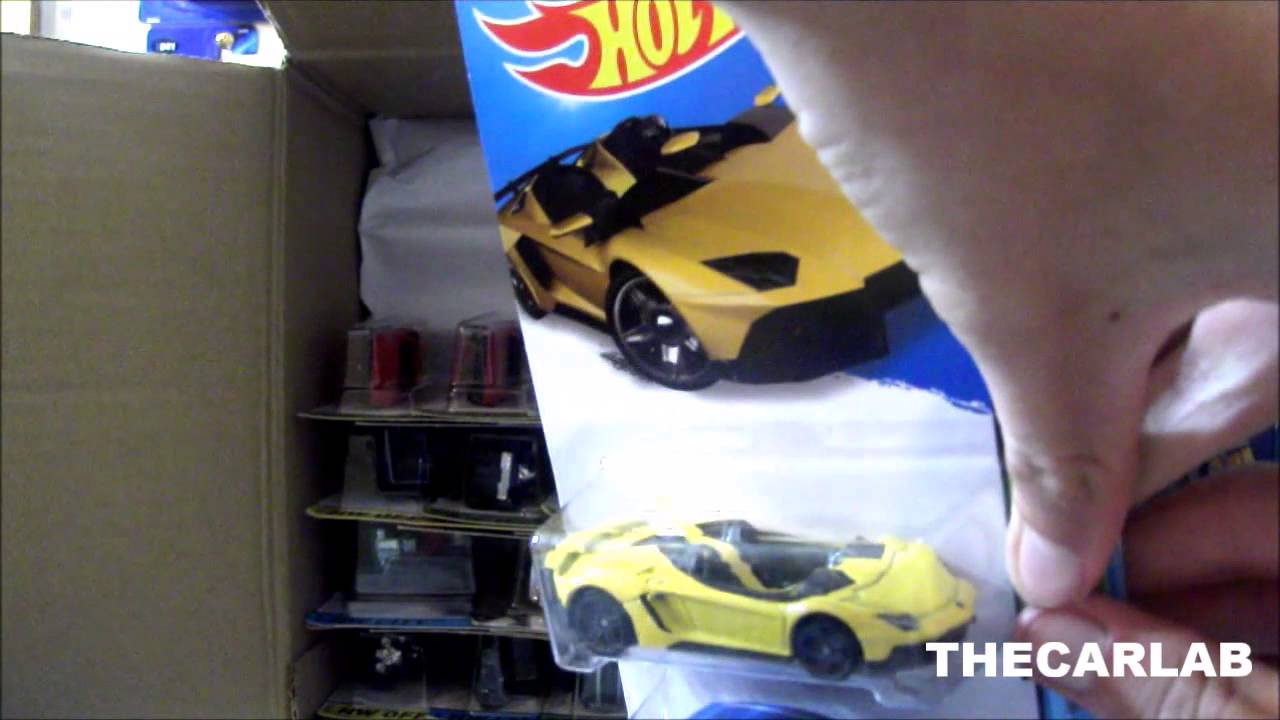 Hot Wheels 2016 Custom Case C Unboxing - TheCarLab