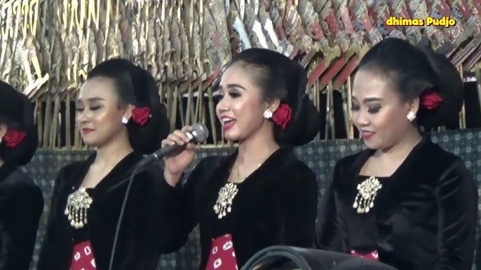 Hottie bilan anal jinsiy aloqa (mobil versiya)