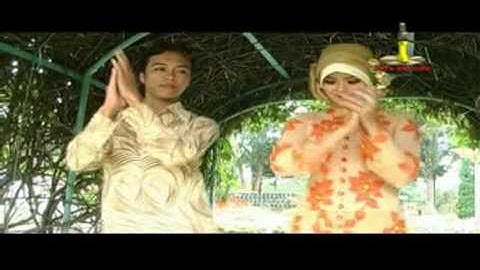 Dewi Surga - Yessy Kurnia Feat. Fauzi | Dangdut (Official Music Video)