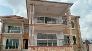 8 bedrooms house for sale in Uganda Entebbe road at $600,000 US Dollars WhatsApp +256704785829