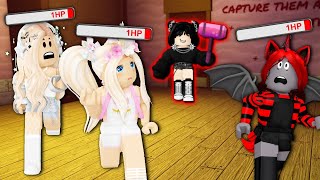 We Are *ALL 1 HP* In Flee The Facility! (Roblox)