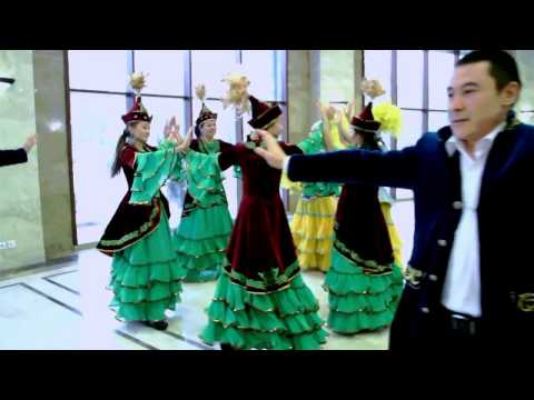Kazak Halk Oyunu - Kara Jorga (rahvan at yürüyüşü)