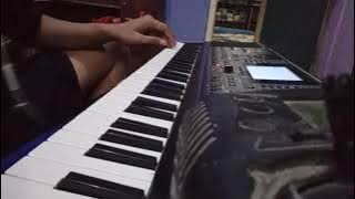 Dingin dangdut cover Keyboard KORG Micro arranger. (Sampling kibot abal Abal)
