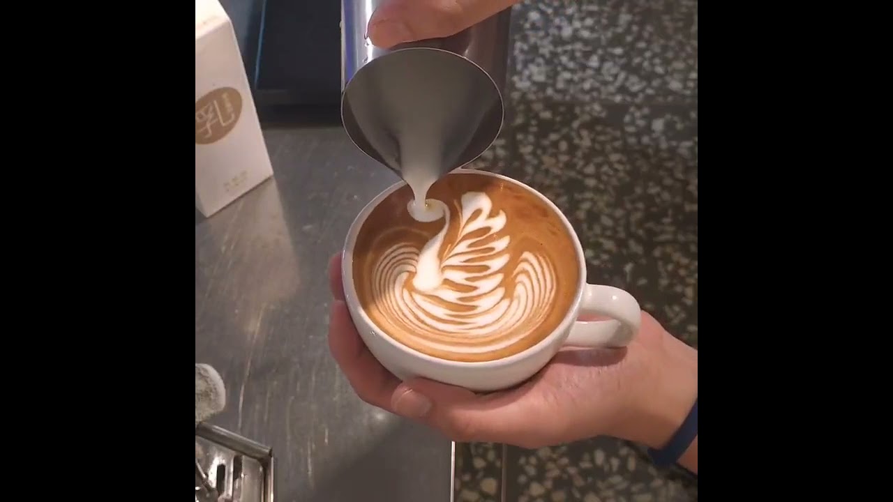 🦢 Swan Latte Art  | Coffee Latte Art Swan #shorts #latteart #barista