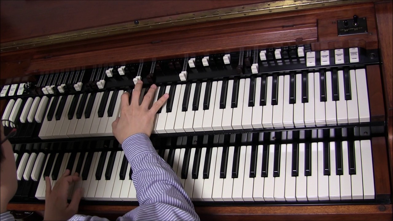 Santa Claus is Coming to Town (Restored 58 Hammond B3 & Leslie 122