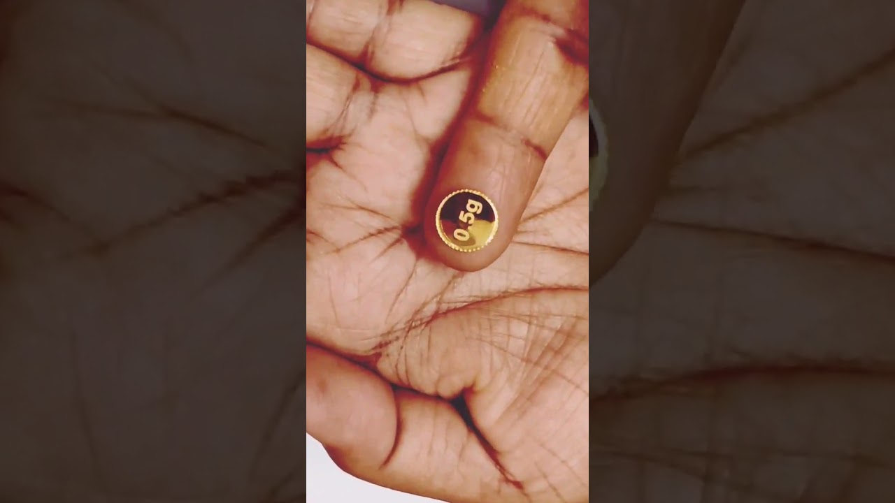 ⁣tiny 0.5gm 24ct gold coin from flipkart...only ₹3229/-