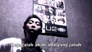 Download lagu Saat Cinta