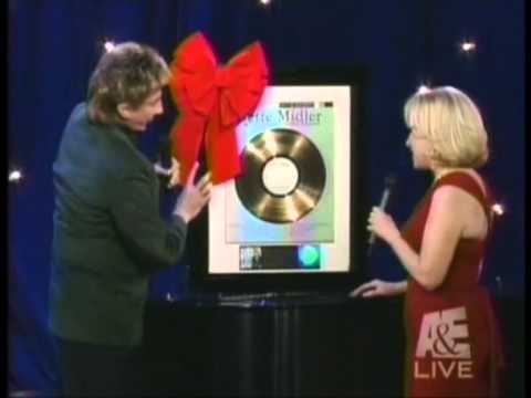 Barry Manilow & Bette Midler: White Christmas