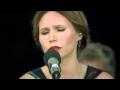 Capture de la vidéo Nina Persson Ft. Filharmonikerna (Live "Dn Sommarkonsert 2011)