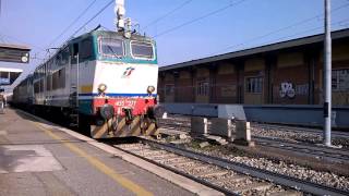 E655 277+E655 523+E652 012+2 pianali - Milano Greco 13/11/2015