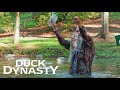 Duck Dynasty: Si Demonstrates Jug Fishing (Season 7, Episode 7) | Duck Dynasty
