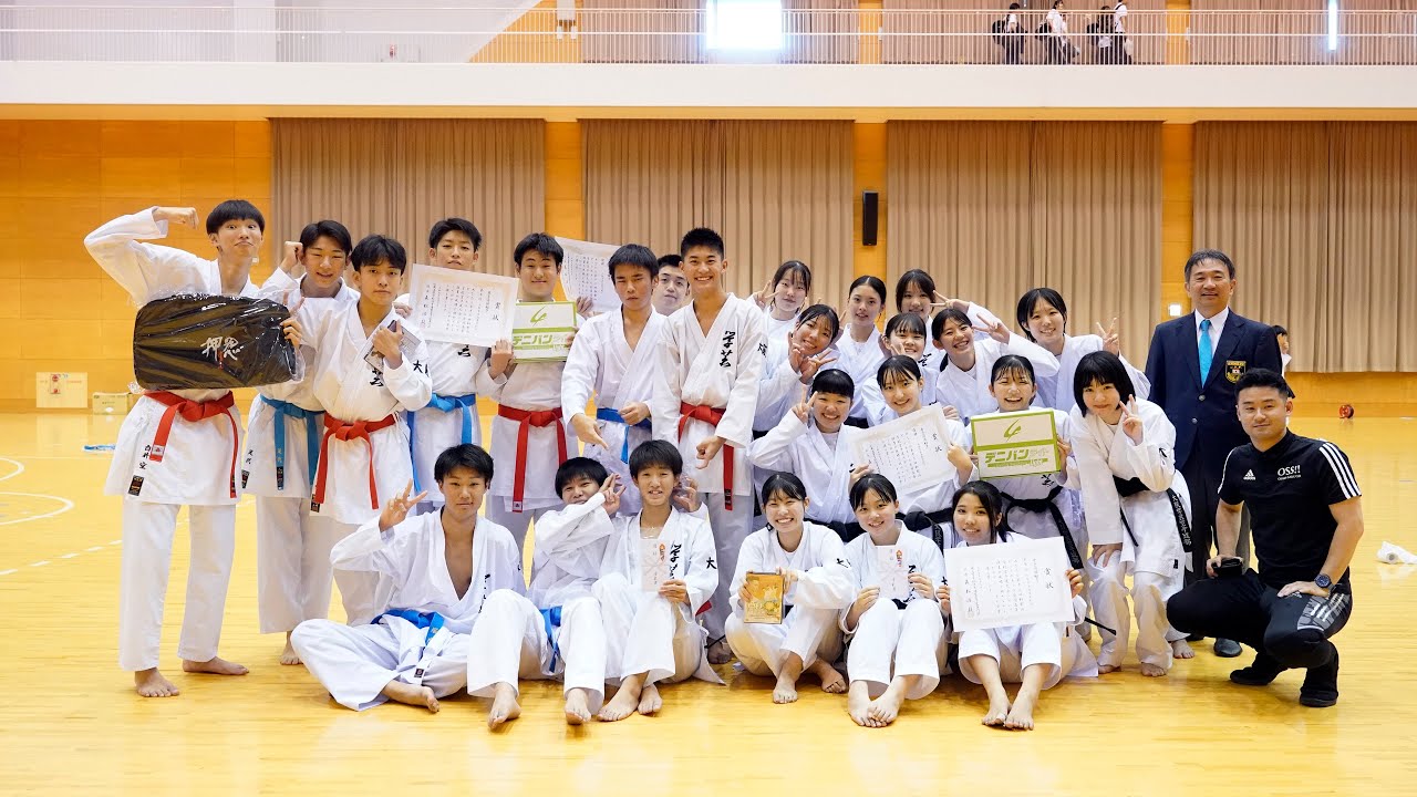 女子団体組手決勝戦 大阪学芸高校 神港学園高校 第12回和歌山ビッグホエール全国高等学校空手道大会