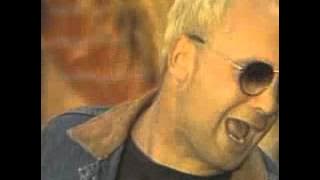 Mike Oldfield & Roger Chapman - Shadow On The Wall