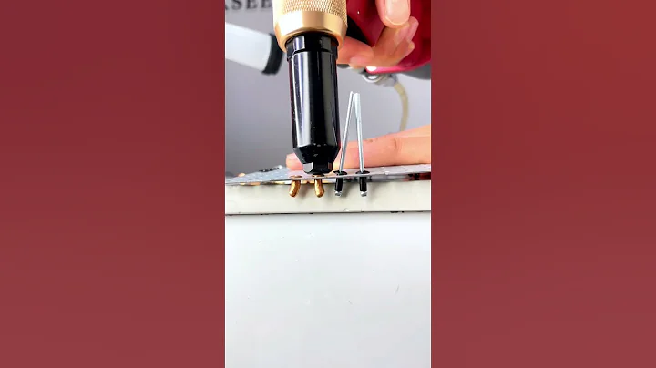 Display of riveting effect of open copper pull nails and black rivets