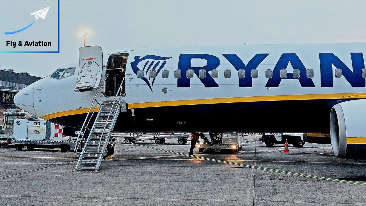 TRIP REPORT | Is rain a problem? Not at all! | RYANAIR | Boeing 737-8AS | Bari to Milan Bergamo