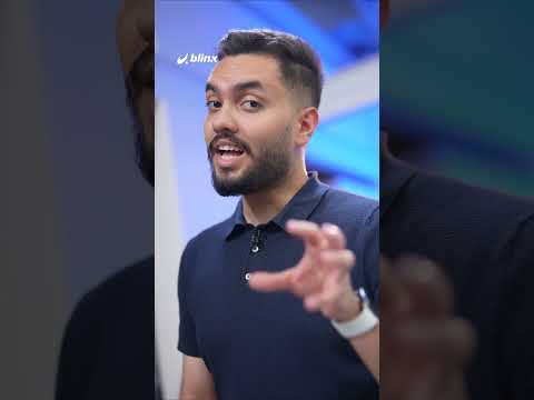 أحمد الفيشاوي يثير الجدل بعد ظهوره الغريب في عرض فيلم بنقدر ظروفك
