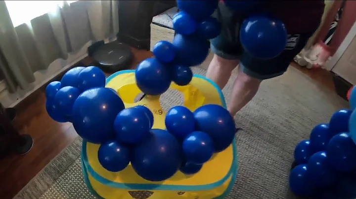 Medina balloon artist is creating masterpieces and...