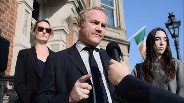 Annuleren Annuleren: Het Paul Moore-schandaal