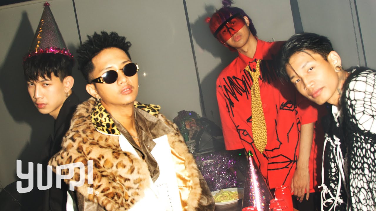 在 YouTube 上观看 BEN BIZZY x MAIYARAP x LAZYLOXY x BLACKSHEEP - อยู่กับเพื่อน (Prod. by NINO) | YUPP! 在 YouTube 上观看 BEN BIZZY x MAIYARAP x LAZYLOXY x BLACKSHEEP - อยู่กับเพื่อน (Prod. by NINO) | YUPP!