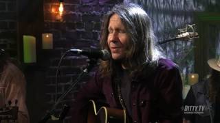 Blackberry Smoke performs "The Good Life" on Ditty TV chords