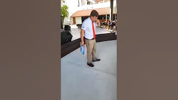 -Что это такое? -Это ящерица -Спасибо