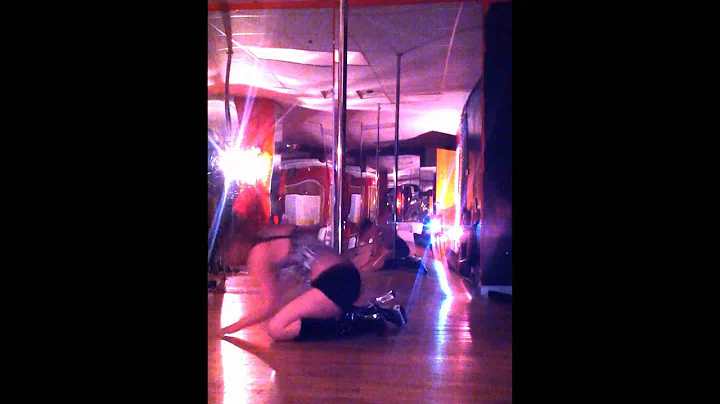 BATTLEFLAG Pole Dance by WENDY
