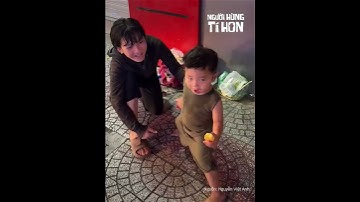 Chị 13 tuổi, bế em trai 3 tuổi rong ruổi mưu sinh | Người Hùng Tí Hon #hanhtinhtihon