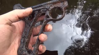 I found Luger, and other things, Searching relics of WW2 in the Iron River, interesting findings