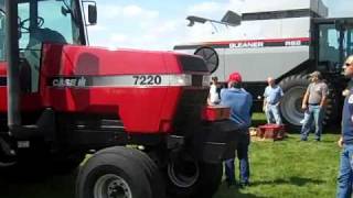 Gleaner R62 Combine Sells High!