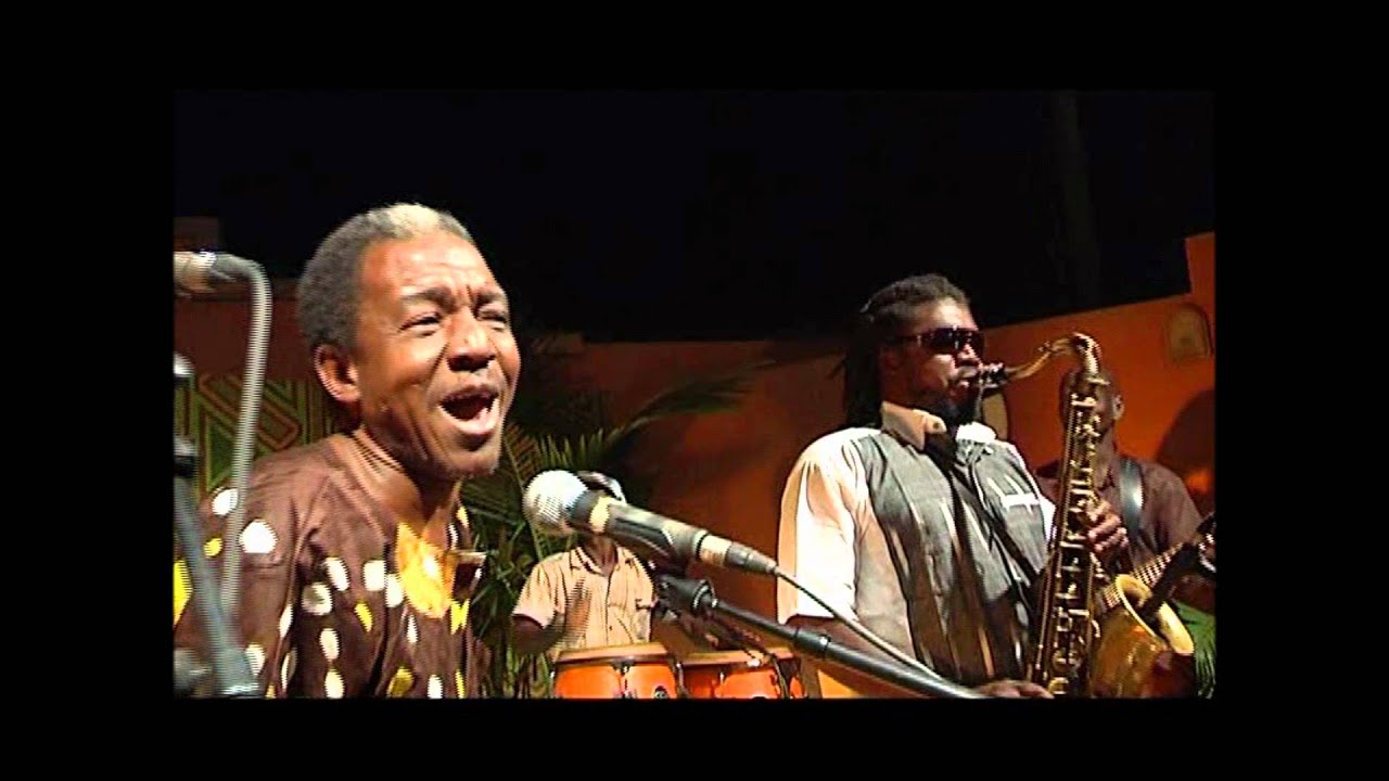 Yizih feat Victor Démé - 