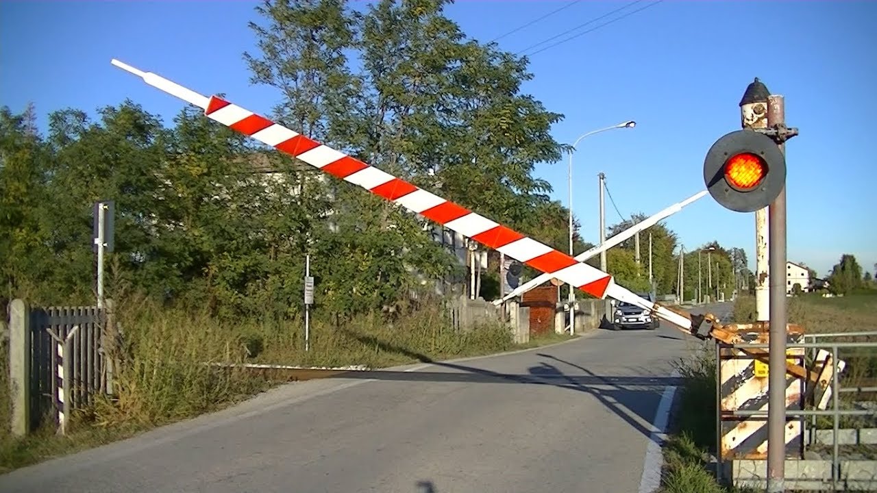 Spoorwegovergang Cittadella (I) // Railroad crossing // Passaggio a livello