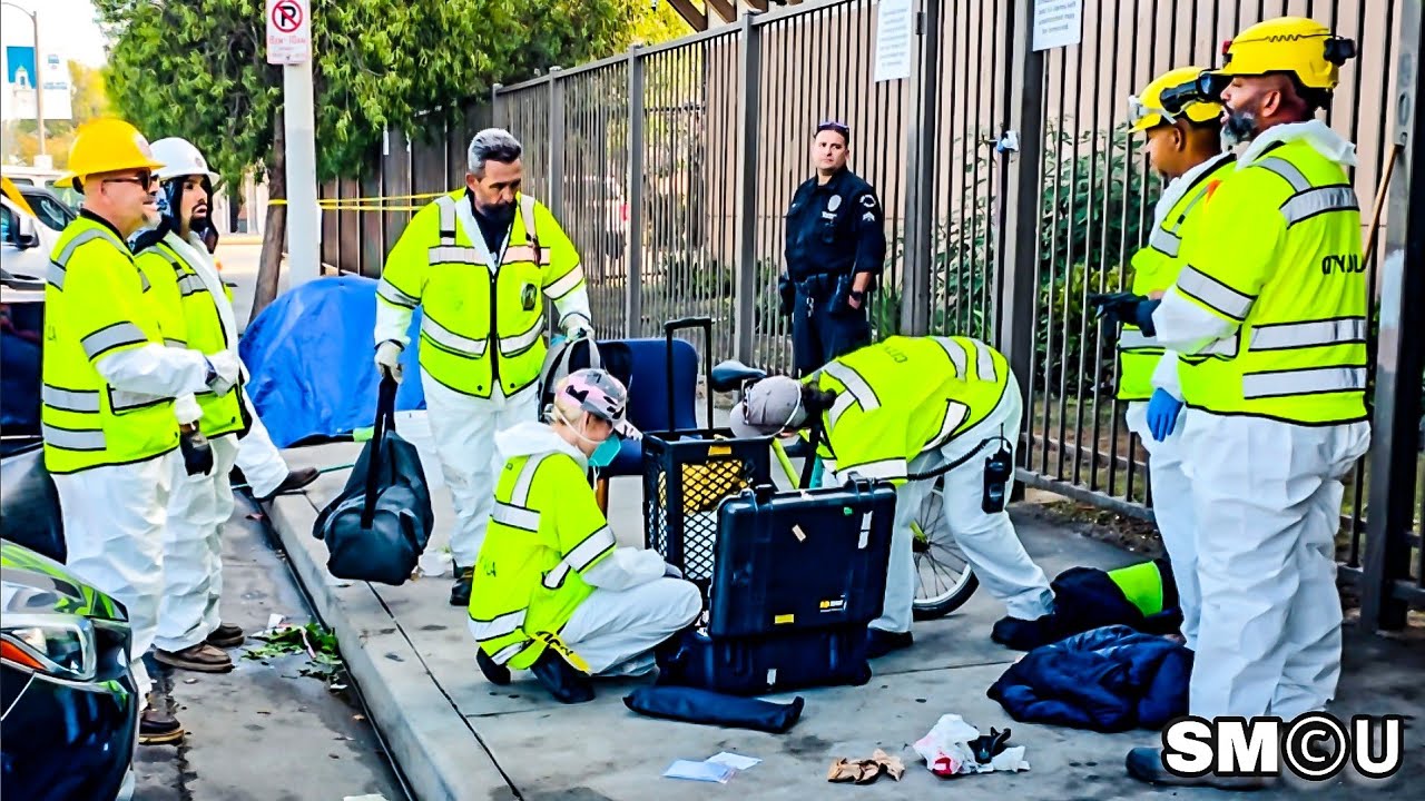 𝗥𝗢𝗦𝗘 𝗔𝗩𝗘𝗡𝗨𝗘 𝗦𝗪𝗘𝗘𝗣: Cleanup Crews Clear Debris at Encampments in Venice