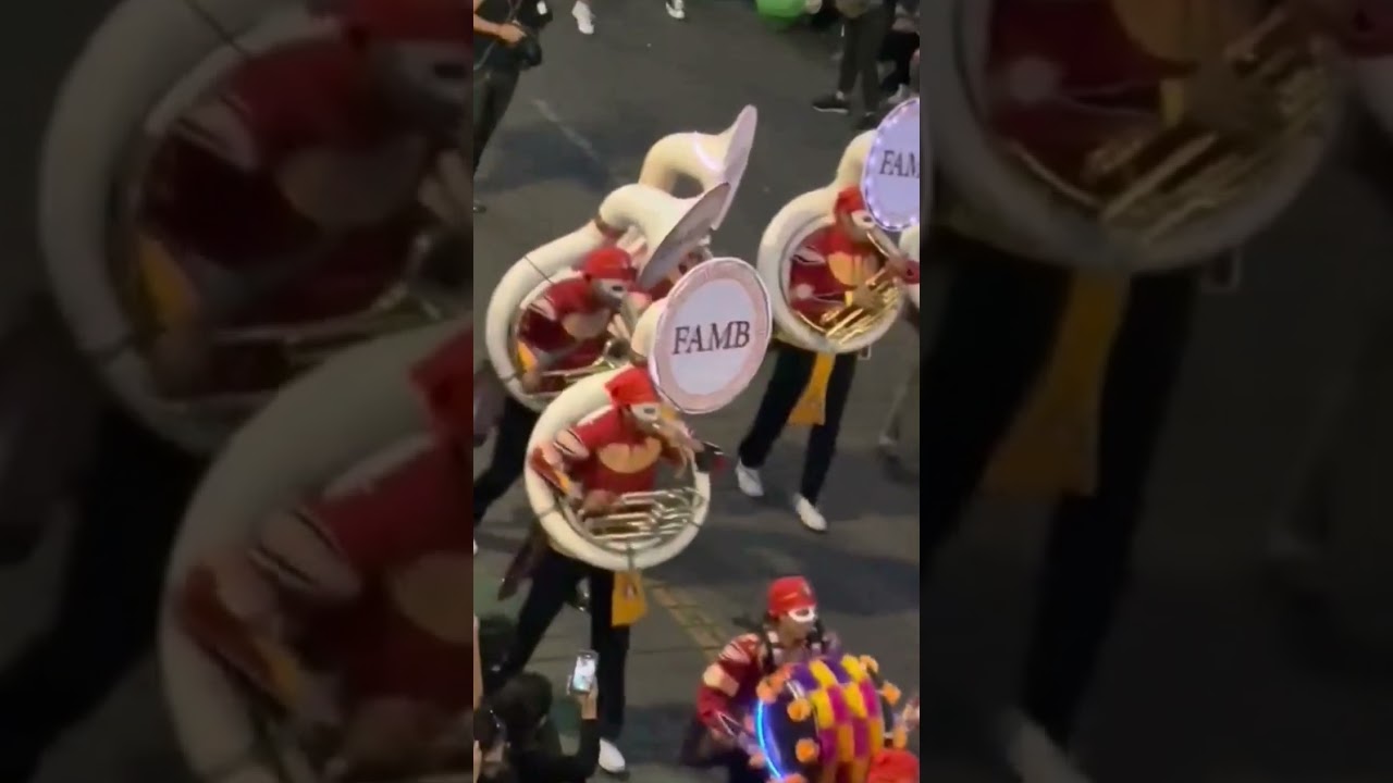 Que bonita del Recodo -Fuego Azteca Marching Band en el desfile de día de muertos en la CDMX 2022.