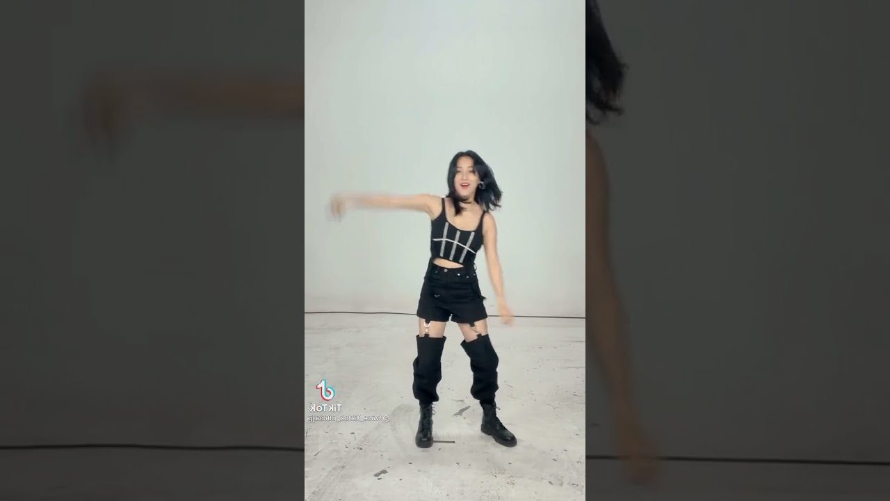 MIRRORED] TWICE JIHYO 'Perfect World' HD - YouTube