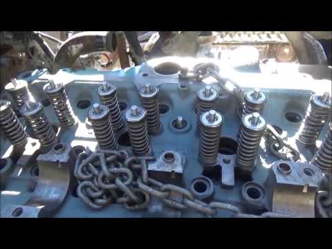 Detroit Series 60 In Frame Rebuild Part 12 Installing Head