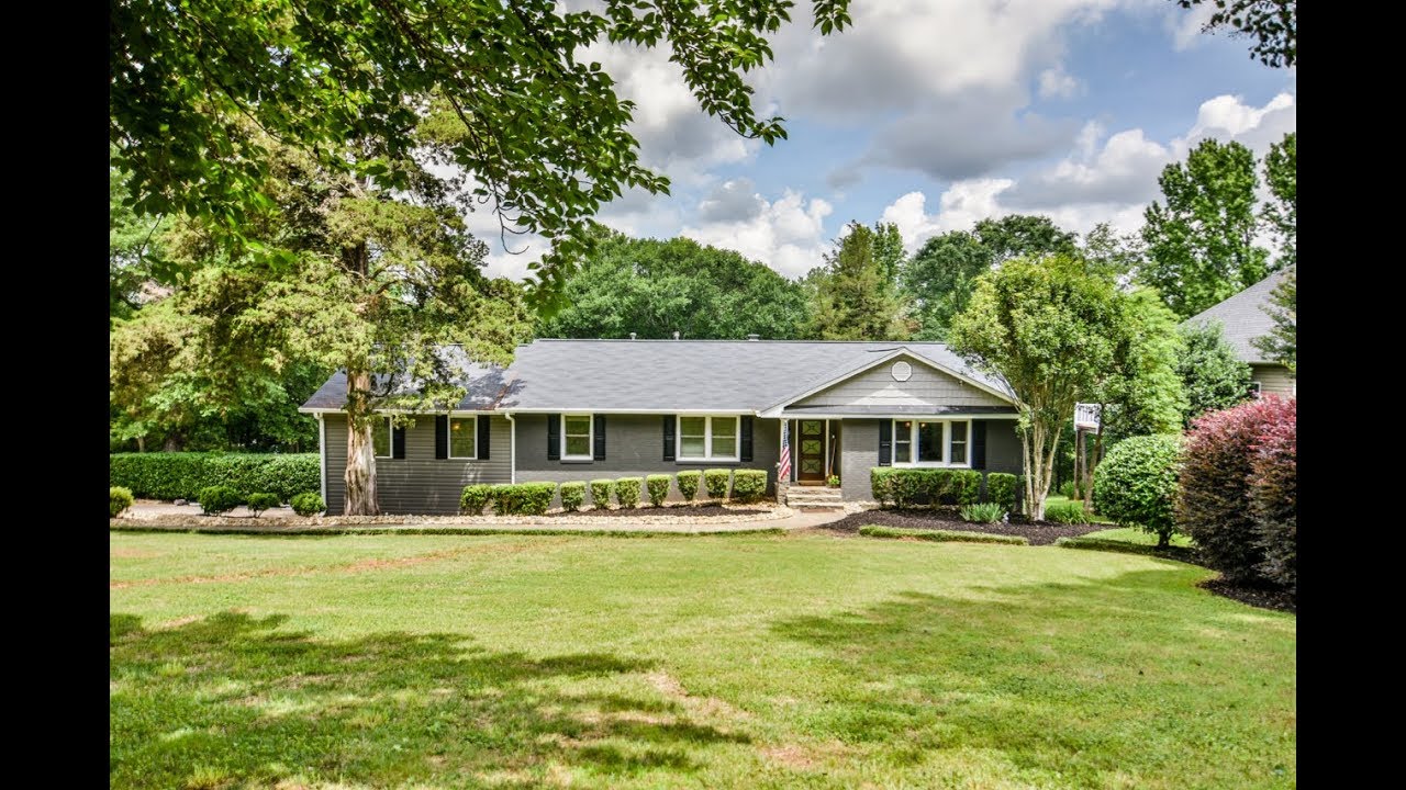 409 Edgewater Dr Anderson, SC Lake Hartwell Nora Hooper RE/MAX YouTube