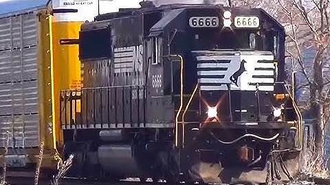 NS Engine # 6666 RARE EMD SD60 With Great Horn Pulls Autorack Train