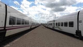 Renfe Alvia - 130.047 (Rama 42) cruzando con el Tren Haramain en Villaquiran