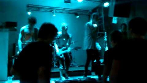 Manipulált Esztergapad - Blitzkrieg Bop 0725