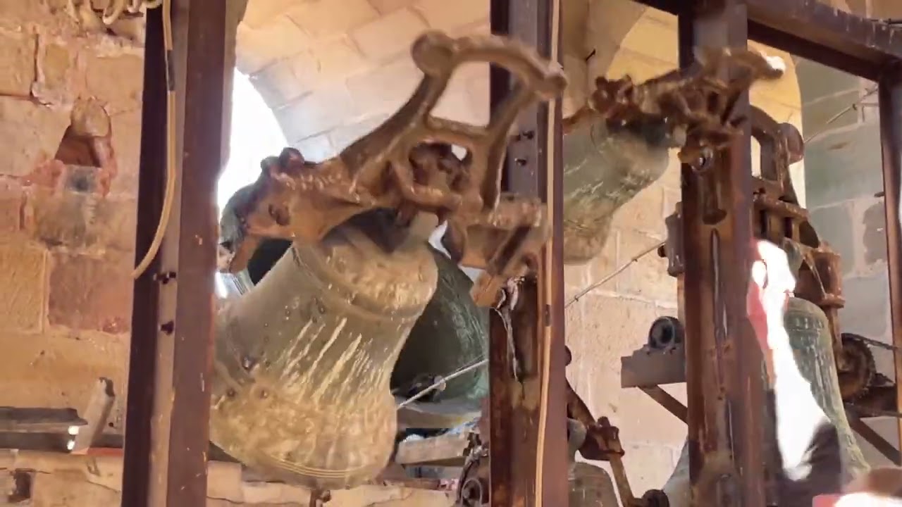 Catedral de Sigüenza - Volteo manual de campanas a solemnidad, nombramiento del nuevo obispo