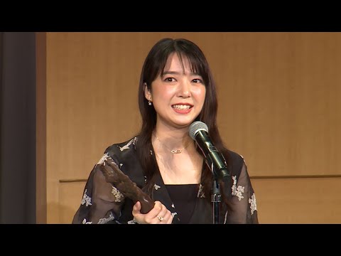 上白石萌音「演劇が大好きです」、最年少で最優秀女優賞　「ダディ・ロング・レッグズ」劇中歌を生歌唱　「第30回 読売演劇大賞」贈賞式 （上白石萌音）