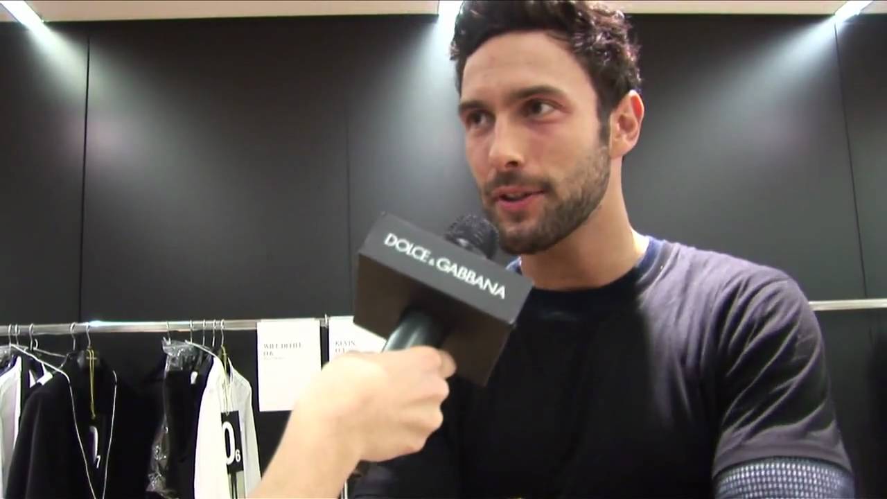 Noah Mills on acting and Sex