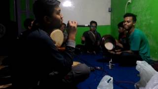 Download lagu Al karomah latian Al karomah latian