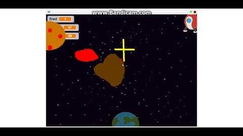 Scratch Project Teacher shows how to make space Invaders