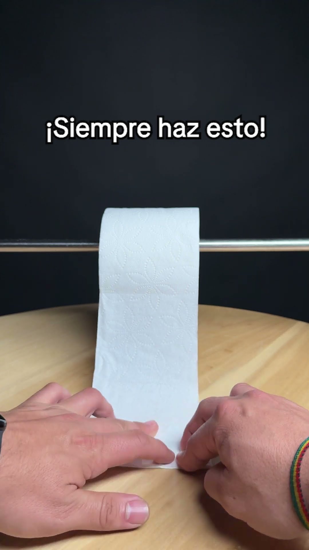 Cómo doblar el papel del baño